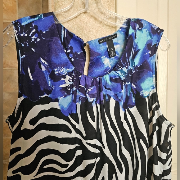 NWOT Chicos Black Label Floral and Animal Print Tank Top - Size 3 (XL) - Picture 5 of 5